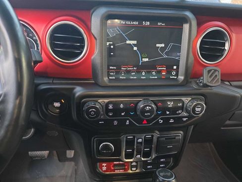 Used 2022 Jeep Wrangler Unlimited Rubicon w/ LED Lighting Group image 12