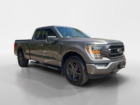 Used 2022 Ford F150 XLT w/ Equipment Group 302A High AWD/4WD image 7