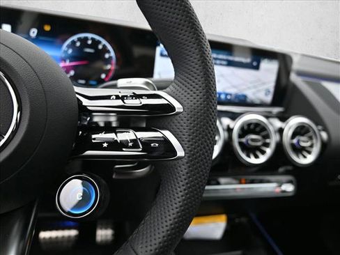 Certified 2025 Mercedes-Benz GLA 35 AMG 4MATIC image 17