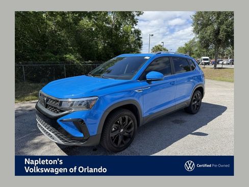 Used 2022 Volkswagen Taos SE image 1
