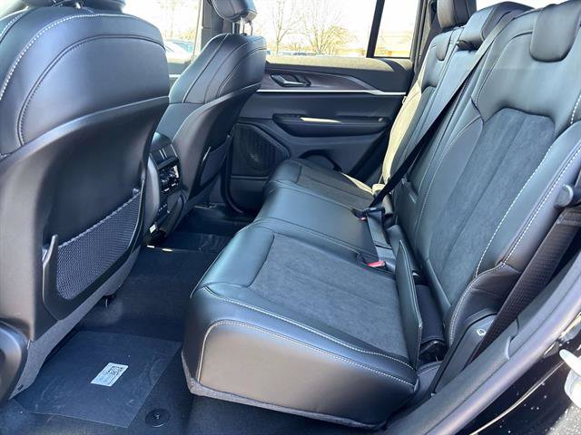 New 2026 Jeep Grand Cherokee Altitude AWD/4WD image 6