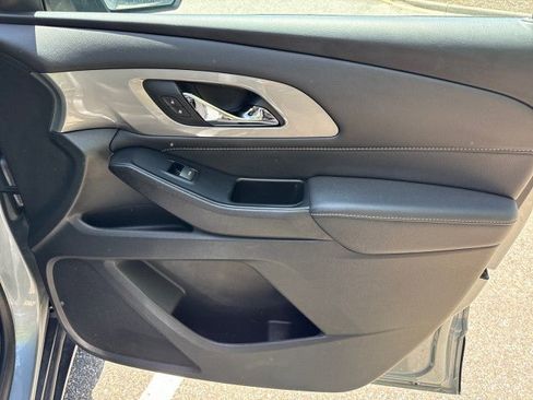 Used 2023 Chevrolet Traverse LT w/ LPO, Floor Liner Package AWD/4WD image 43