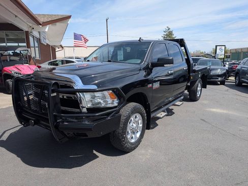 Used 2015 RAM 2500 SLT w/ Luxury Group AWD/4WD image 3