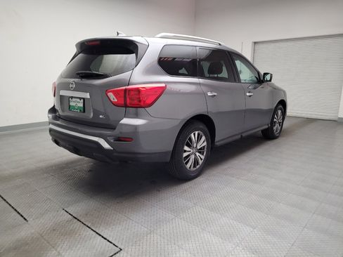 Used 2020 Nissan Pathfinder SL FWD image 9