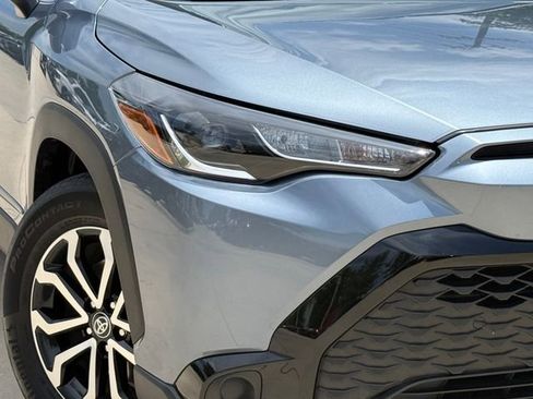 Used 2024 Toyota Corolla Cross AWD Hybrid image 3