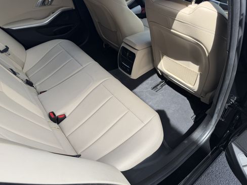 Used 2020 BMW 330i Sedan w/ Driving Assistance Package RWD image 16