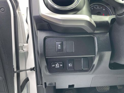 Used 2023 Toyota Tacoma SR5 w/ Technology Package image 24