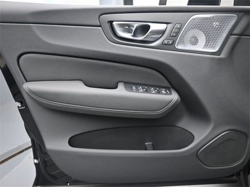 New 2026 Volvo XC60 B5 Ultra w/ Protection Package Premier image 20