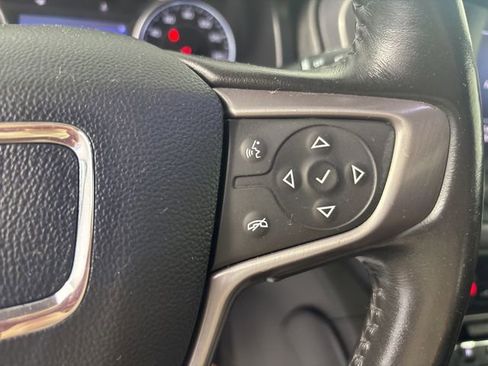 Used 2020 GMC Acadia AT4 AWD/4WD image 13