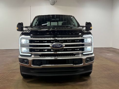 Used 2023 Ford F250 Lariat w/ FX4 Off-Road Package AWD/4WD image 33