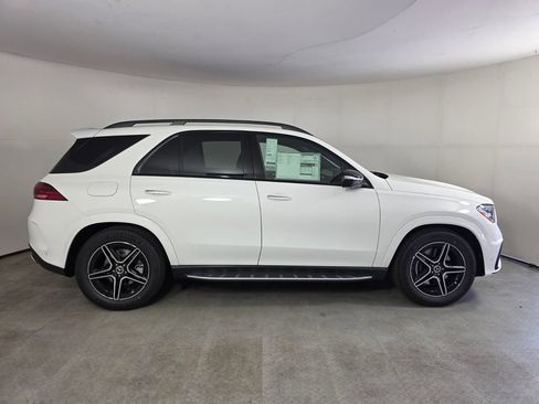 New 2026 Mercedes-Benz GLE 450 4MATIC image 3