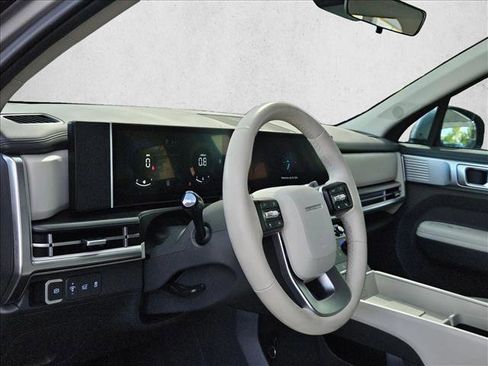 Certified 2025 Hyundai Santa Fe SEL FWD image 10