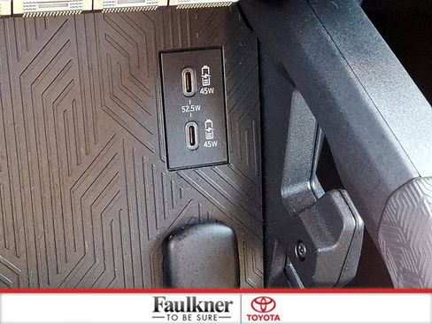 Certified 2025 Toyota 4Runner SR5 AWD/4WD image 22