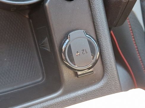 Used 2024 Volkswagen GTI SE image 27