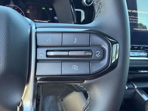 New 2025 Chevrolet Colorado LT image 51