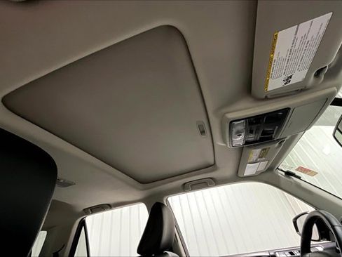 Used 2019 Toyota 4Runner SR5 Premium image 22