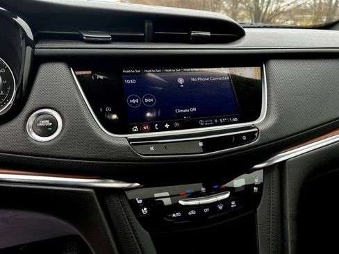 Used 2021 Cadillac XT5 Premium Luxury image 39