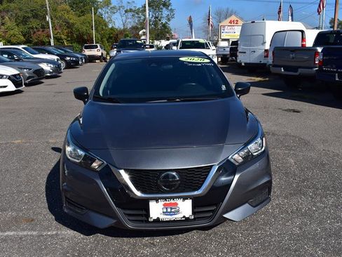 Used 2020 Nissan Versa S image 2