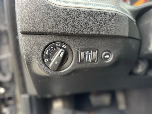 Used 2012 Dodge Charger SRT8 w/ Driver Confidence Group image 23