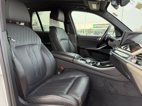 Used 2025 BMW X5 xDrive50e image 13