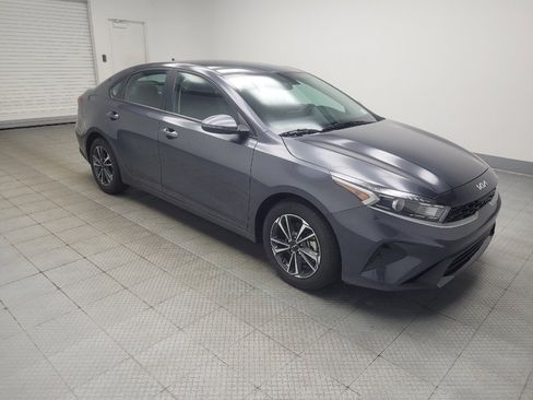 Used 2023 Kia Forte LXS w/ LXS Technology Package FWD image 11