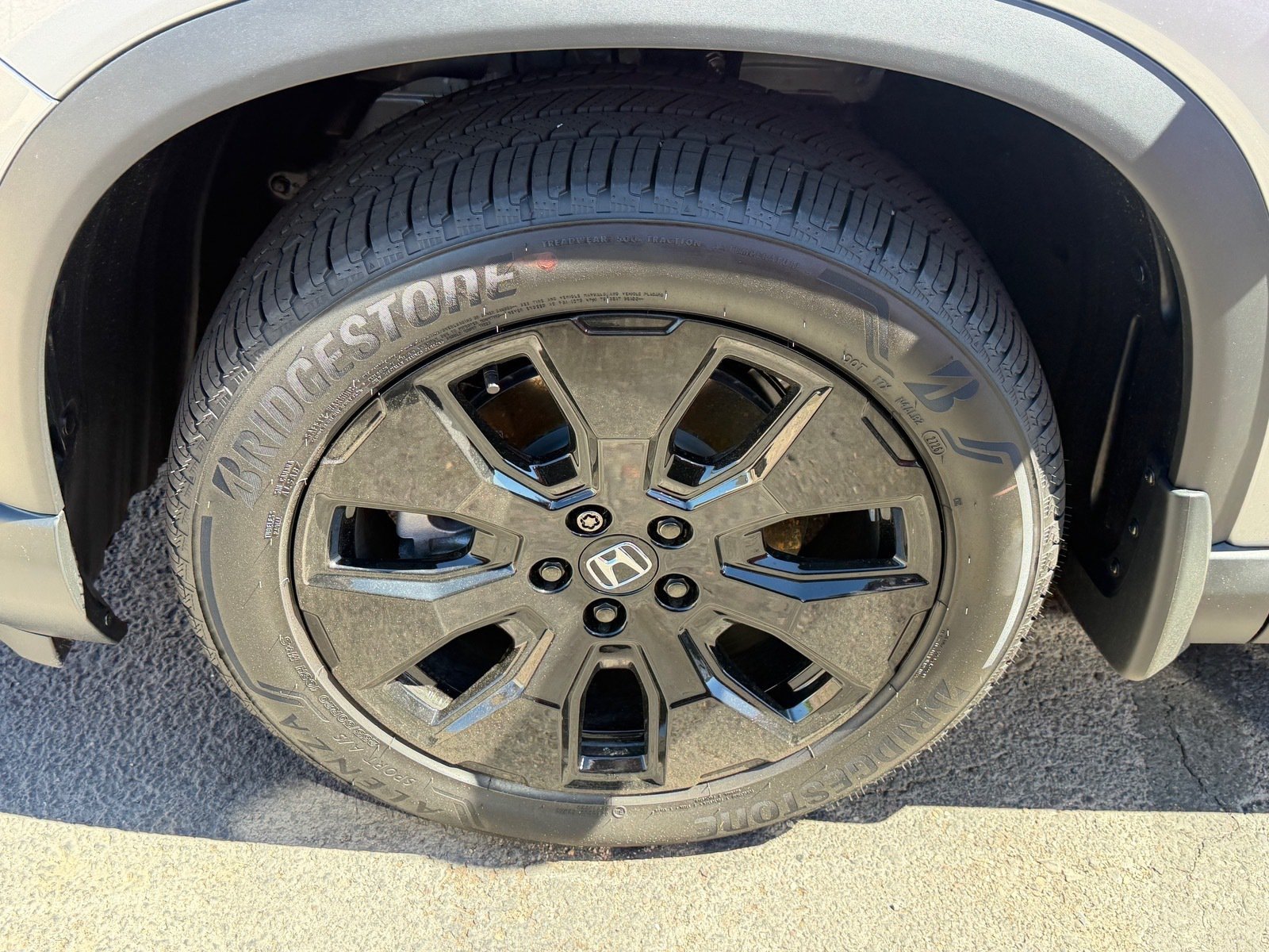 New 2026 Honda Pilot Black Edition image 9