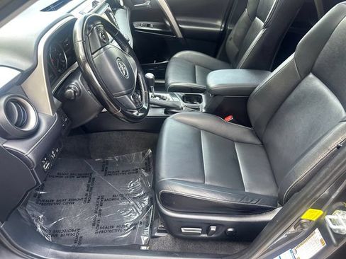 Used 2016 Toyota RAV4 Limited w/ Advanced Technology Package AWD/4WD image 28