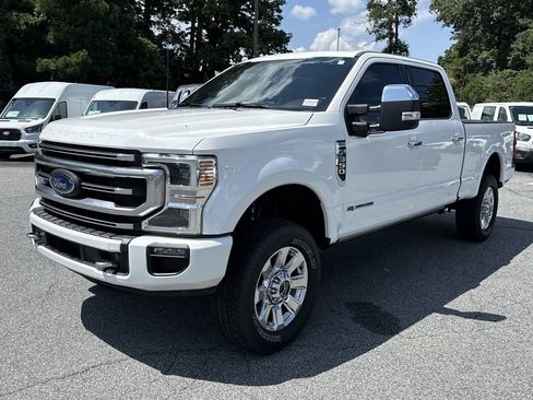 Used 2022 Ford F350 Platinum AWD/4WD image 3