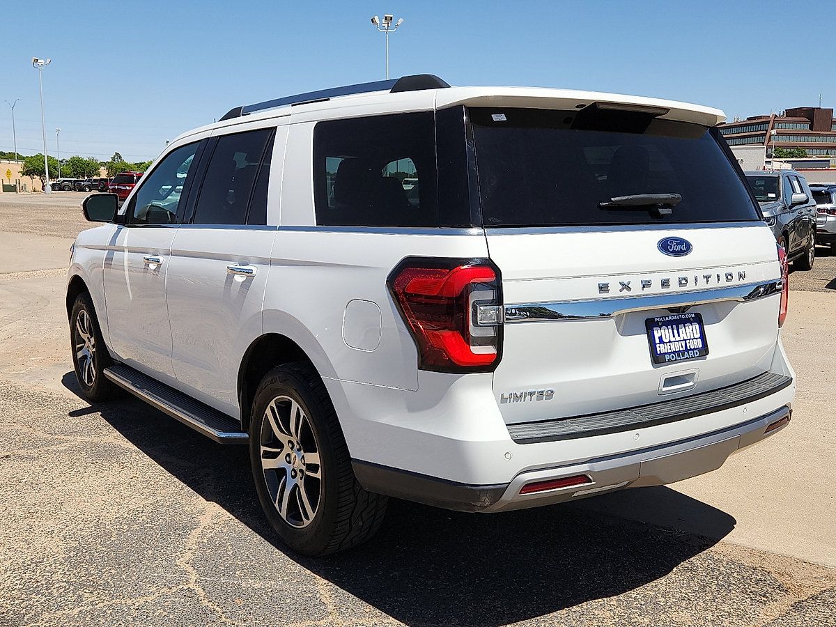Used 2022 Ford Expedition Limited RWD image 2