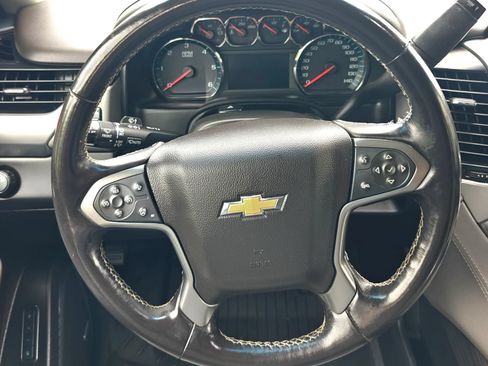 Used 2020 Chevrolet Tahoe LT w/ Luxury Package RWD image 19