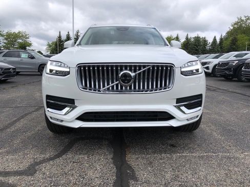 New 2025 Volvo XC90 B6 Plus w/ Protection Package Premier image 2
