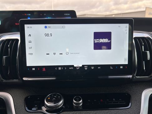 Used 2025 Ford Expedition Tremor image 15