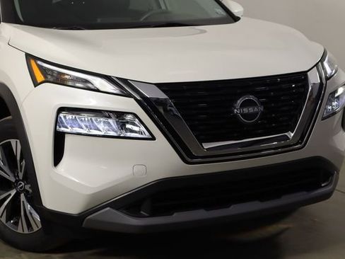 Used 2023 Nissan Rogue SV w/ SV Premium B Package image 42