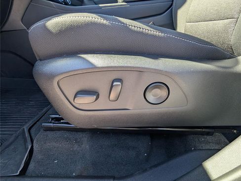 New 2026 Chevrolet Traverse LT w/ Driver Confidence Package image 17