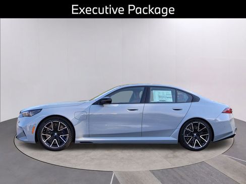 New 2026 BMW M5 Base w/ Executive Package image 6