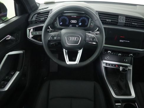 Used 2025 Audi Q3 2.0T Premium w/ Convenience Package image 12