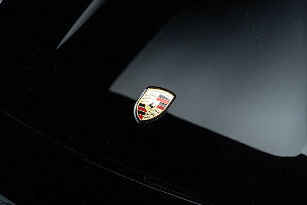 Used 2024 Porsche Taycan 4S w/ Premium Package AWD/4WD image 6
