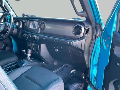 Used 2019 Jeep Wrangler Sport AWD/4WD image 17