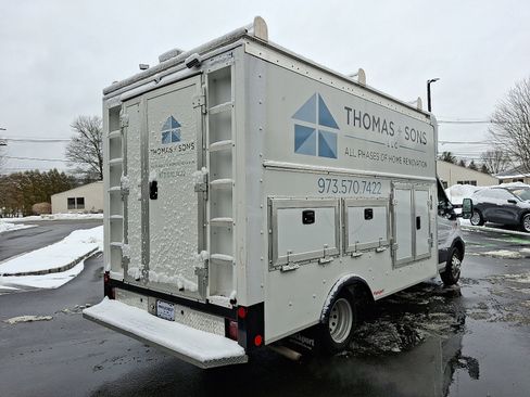 Used 2023 Ford Transit 350 DRW image 5