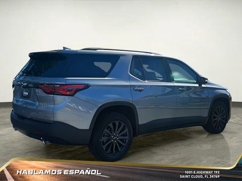 Used 2023 Chevrolet Traverse RS image 6