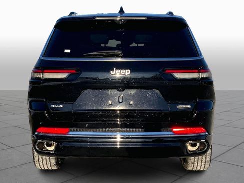 Used 2025 Jeep Grand Cherokee L Overland w/ Advanced Protech Group III image 5