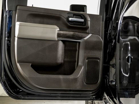 Used 2020 Chevrolet Silverado 2500 LTZ AWD/4WD image 38
