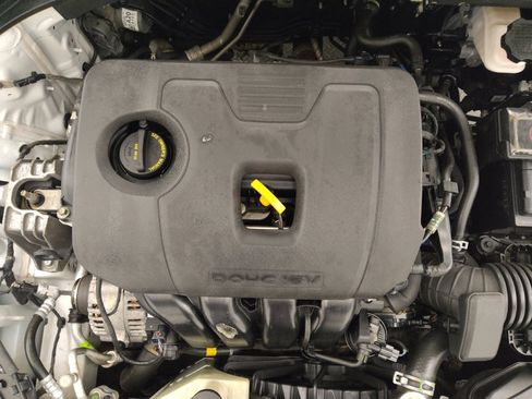 Used 2019 Hyundai Elantra SE w/ Cargo Package image 30