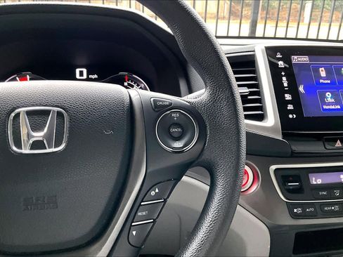 Used 2017 Honda Pilot EX image 24
