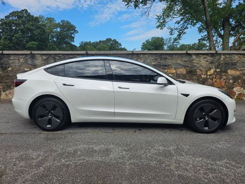 Used 2023 Tesla Model 3 Standard Range RWD image 9