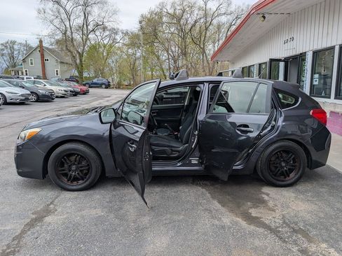 Used 2014 Subaru Impreza 2.0i Premium AWD/4WD image 5