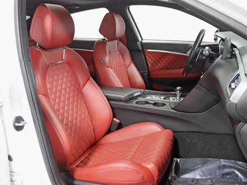 Used 2024 Genesis G70 3.3T Advanced w/ Sport Prestige Package image 29