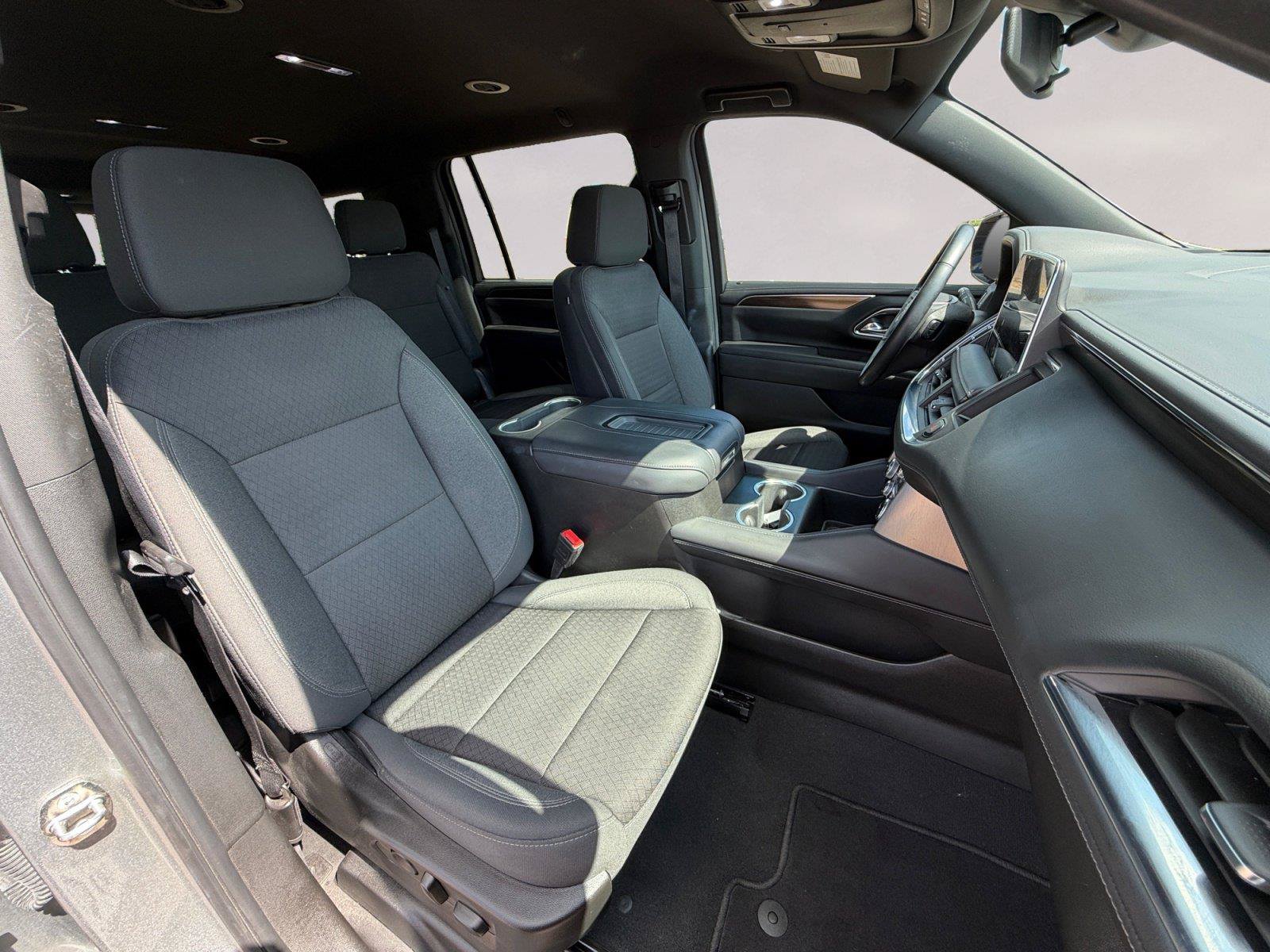 Used 2024 GMC Yukon XL SLE RWD image 15