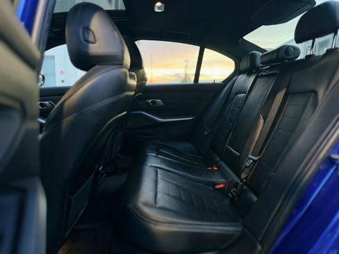 Used 2019 BMW 330i xDrive Sedan w/ M Sport Package AWD/4WD image 9
