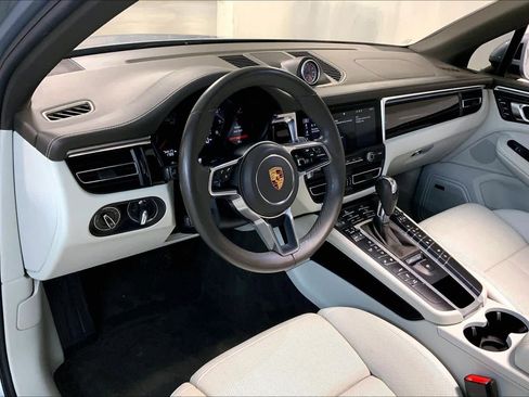 Used 2019 Porsche Macan image 17